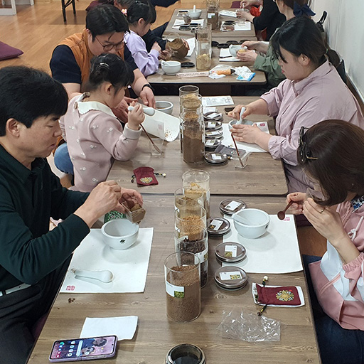 아도화상의 ‘향’ 이야기와 나만의 향낭 만들기